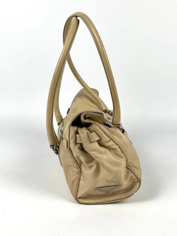 Prada Easy Pushlock Handtasche