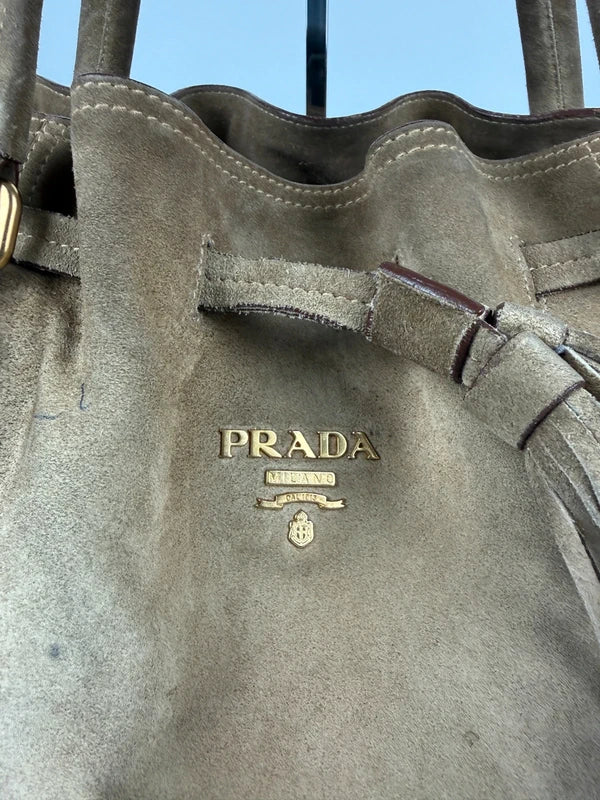 Prada Wildleder Tasche