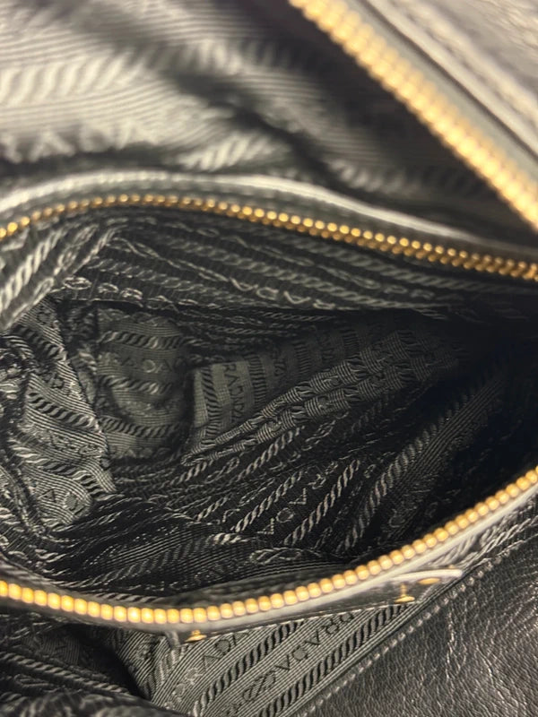 Prada Hobo Bag Schwarz
