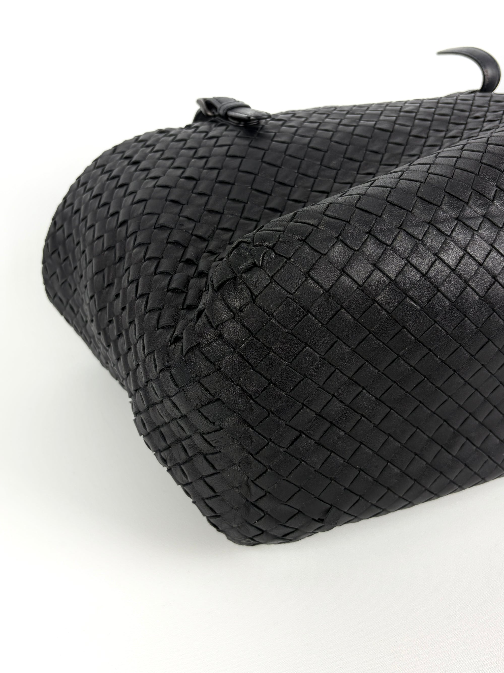 Bottega Veneta Intrecciato Cesta Medium