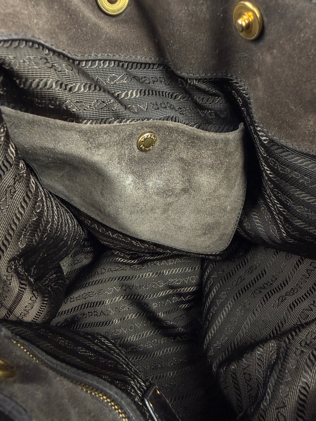 Prada Scamosciato Logo Tote Bag Braun Wildleder