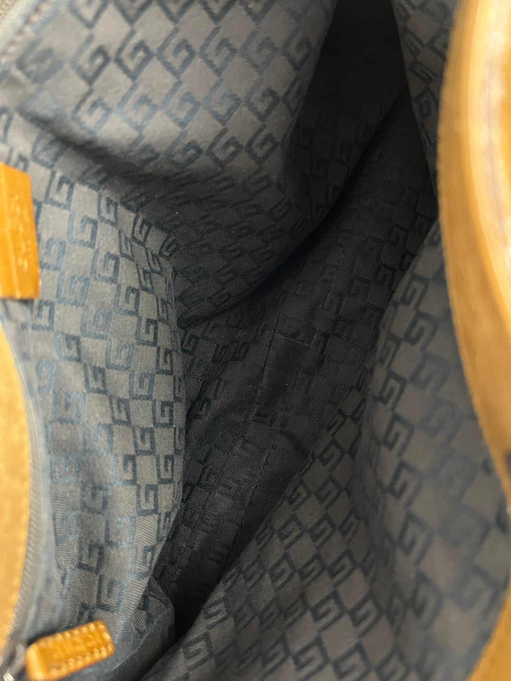 Gucci Horsebit Shoulder Bag
