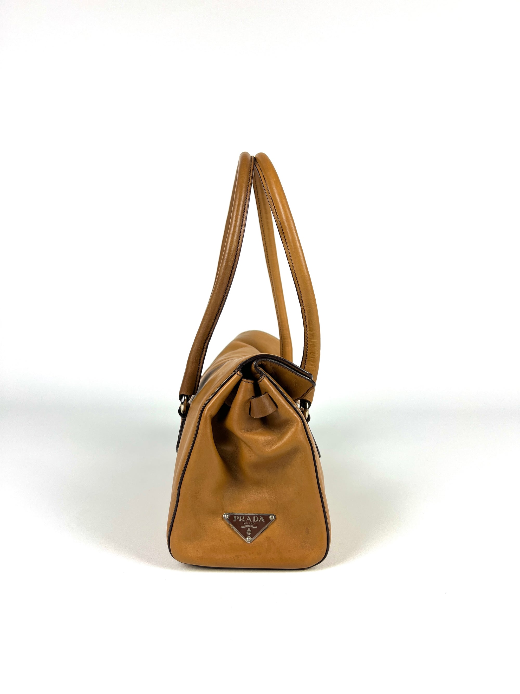 Prada Easy Ledertasche