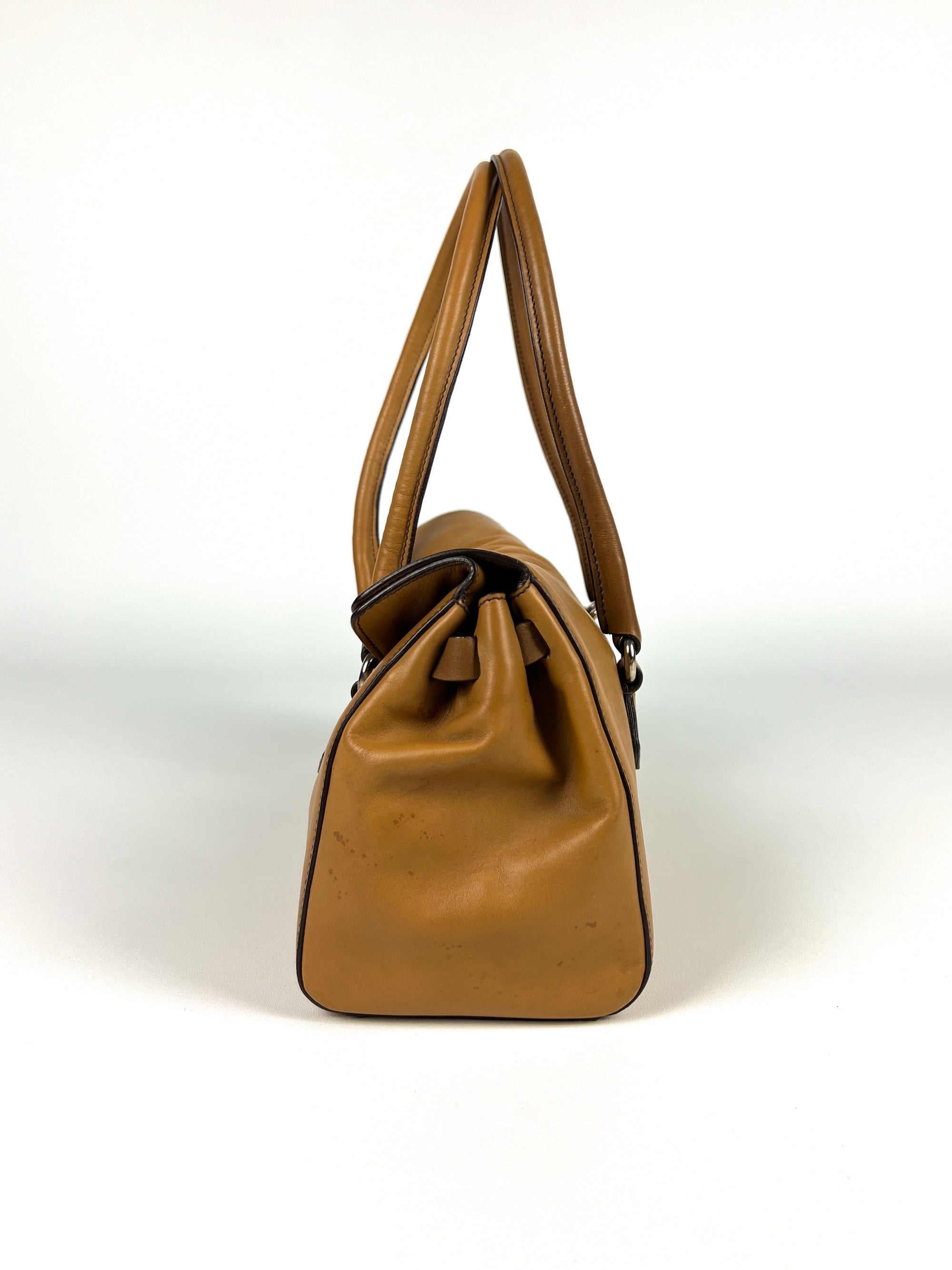 Prada Easy Ledertasche