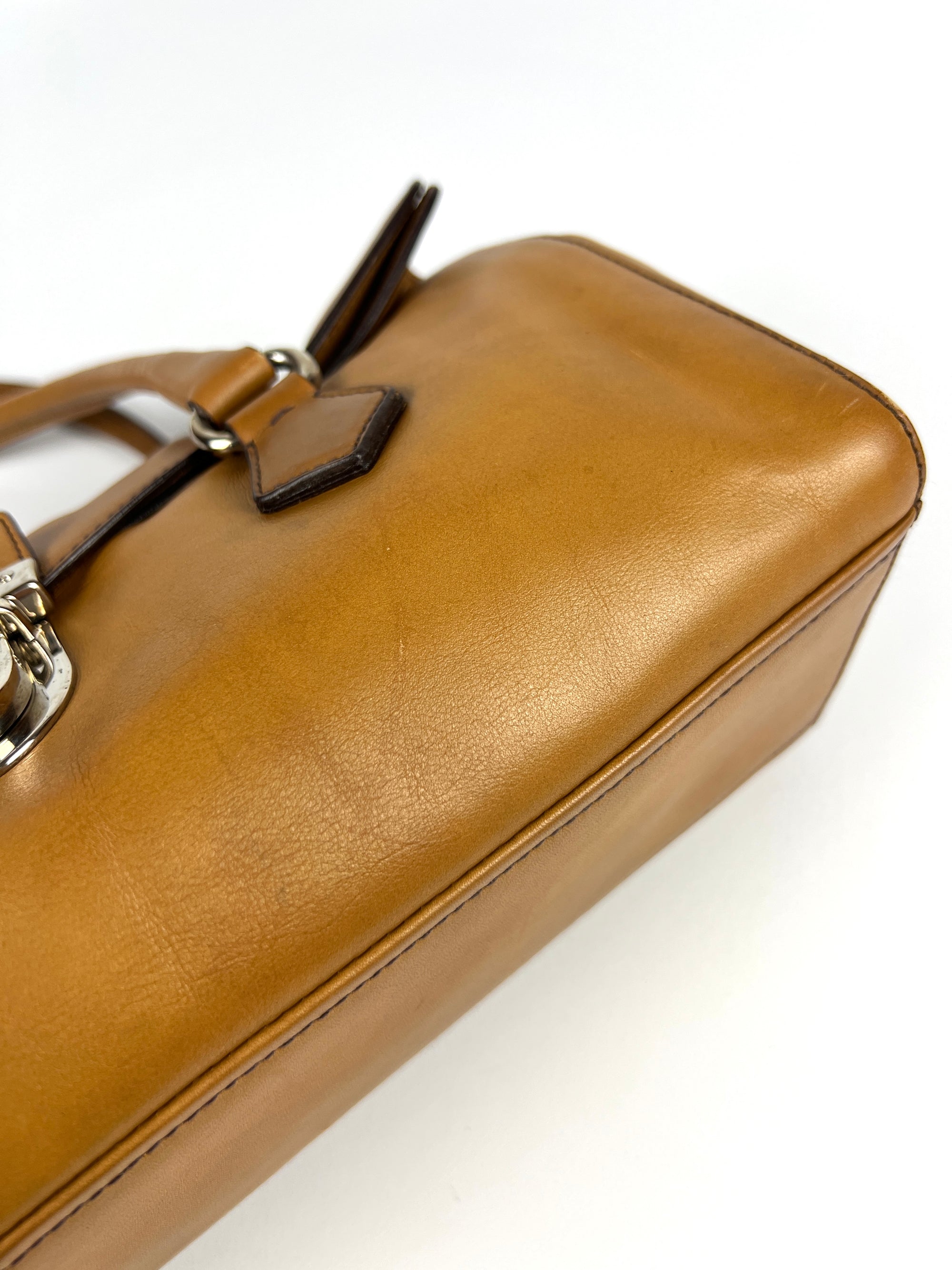 Prada Easy Ledertasche